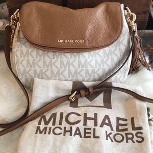 Authentic Micheal Kors Bedford Crossbody Bag